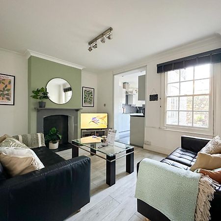 Stylish & Spacious City Centre 3-Bedroom Townhouse - Sleeps 6 Canterbury Exterior photo